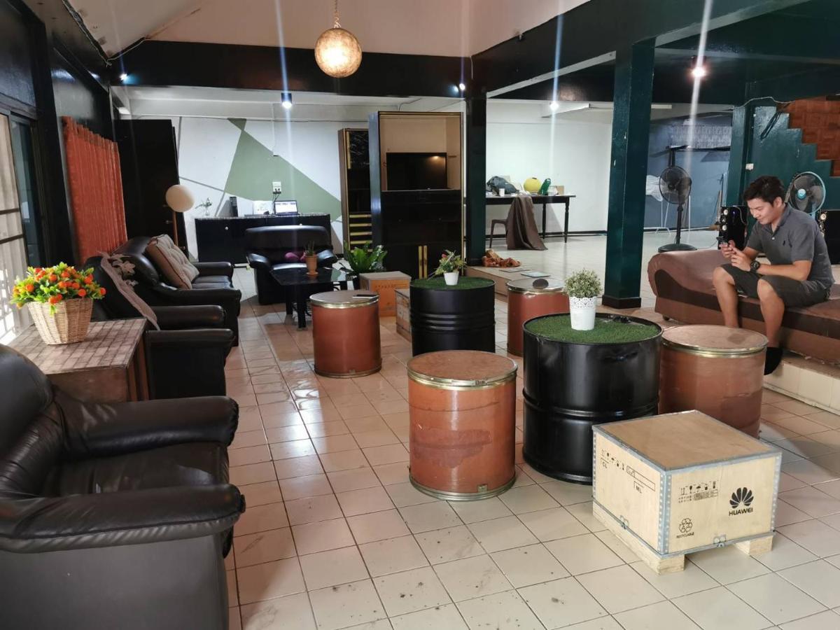 The Chiang Mai Walkers Hotel Buitenkant foto
